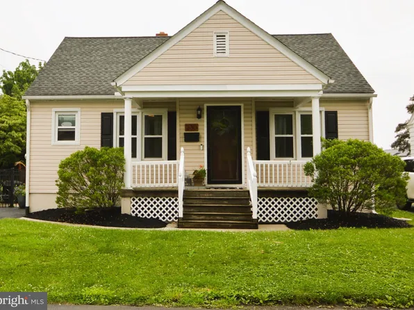 230 E Ferdinand St, Manheim, PA 17545