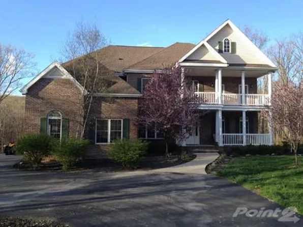 272 Windsor Way #L-19, Roaring Brook Township, PA 18444
