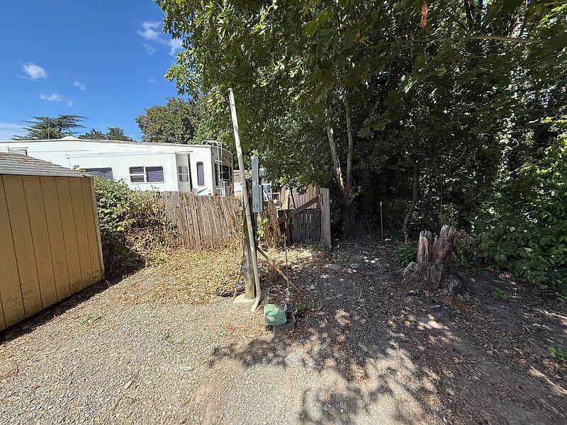 2nd image of 3010 Phyllis St NE APT 20