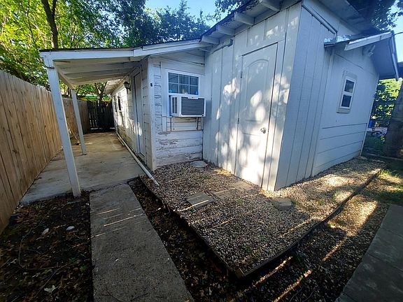 2nd image of 426 W Hart Ave #2