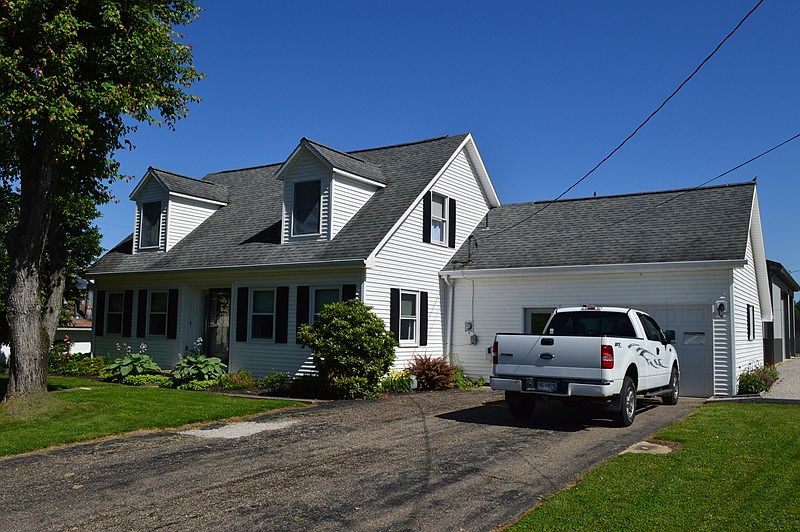 2nd image of 209 Dodd St