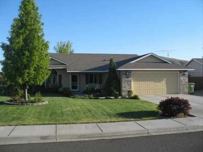 5105 Thrush Ct, West Richland, WA, 99353