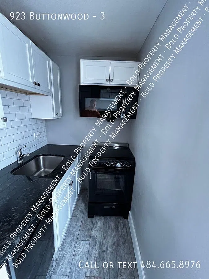 Newly remodeled efficiency — Photo 1