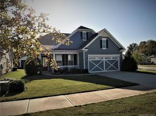 9243 Cresswind Blvd, Charlotte, NC 28215