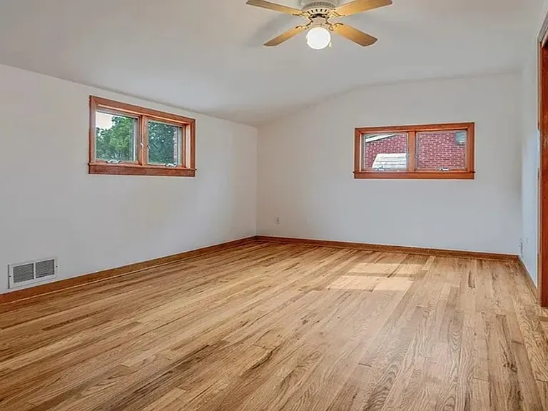 200 Spartan Dr — Photo 12