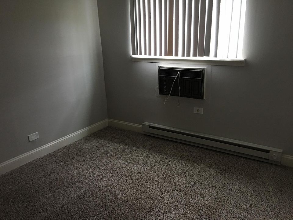 1st image of 4053 Jennifer Ln