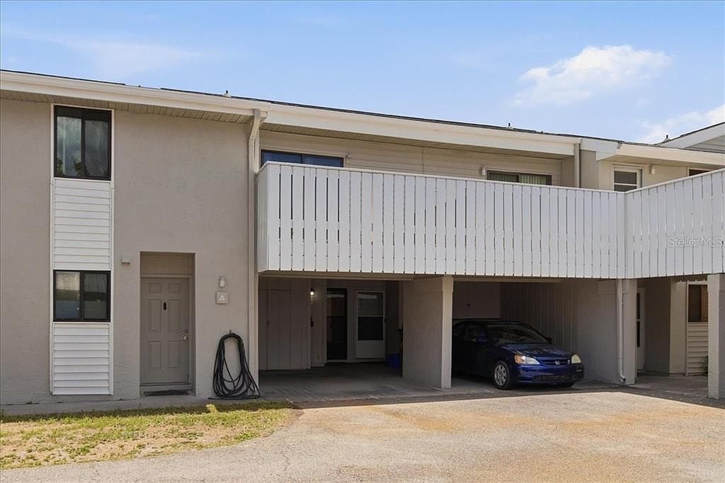 1412 Oak Pl APT B