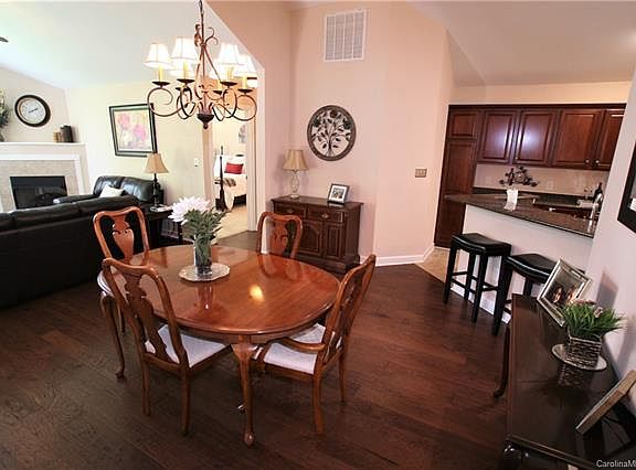 4th image of 5509 Prosperity View Dr