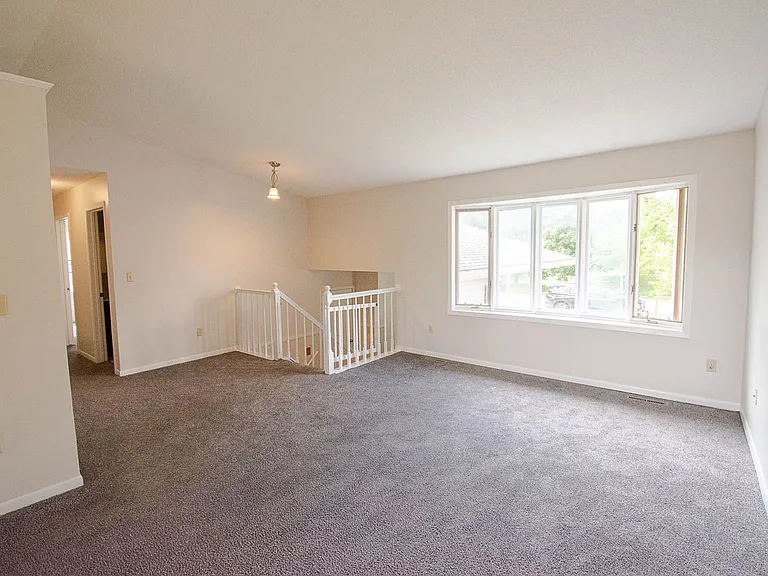 2115 52nd St NW — Photo 4