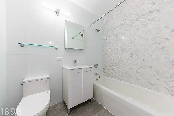 Rented by A&E Real Estate Management | media 6