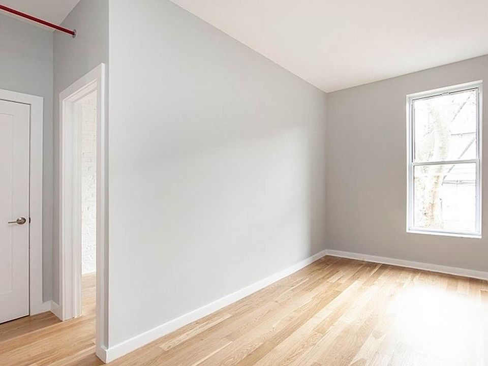 1st image of 524 Putnam Ave APT 1R