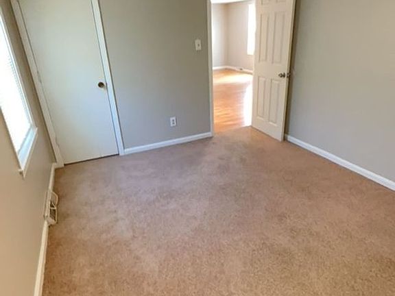 5th image of 1202 E South Ave
