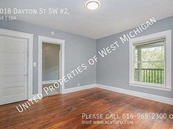 5th image of 1018 Dayton St SW #2