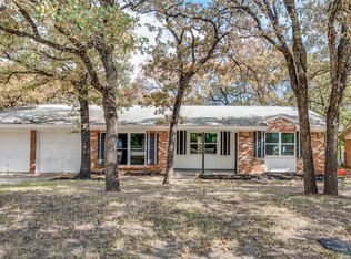 1236 King Dr, Bedford, TX 76022