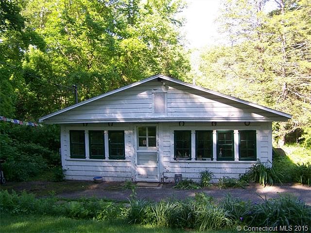 2nd image of 8 Boucher Dr