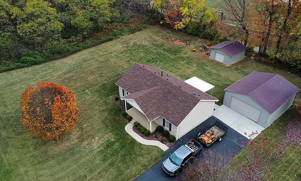 1st image of 325 Owen Ln