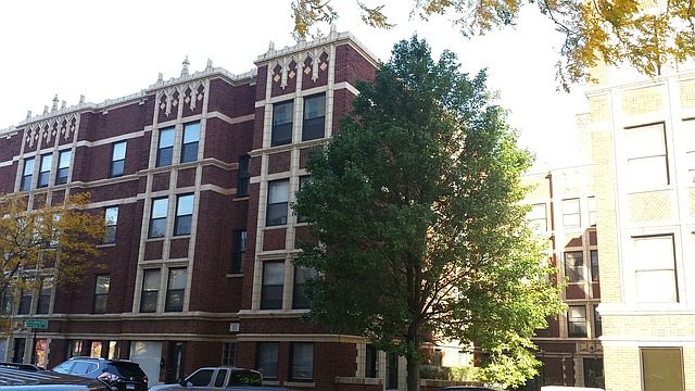1st image of 1062 W Granville Ave #18