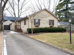 605 S Chicago Ave, Champaign, IL 61821