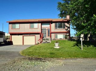 1308 12th St, Benton City, WA