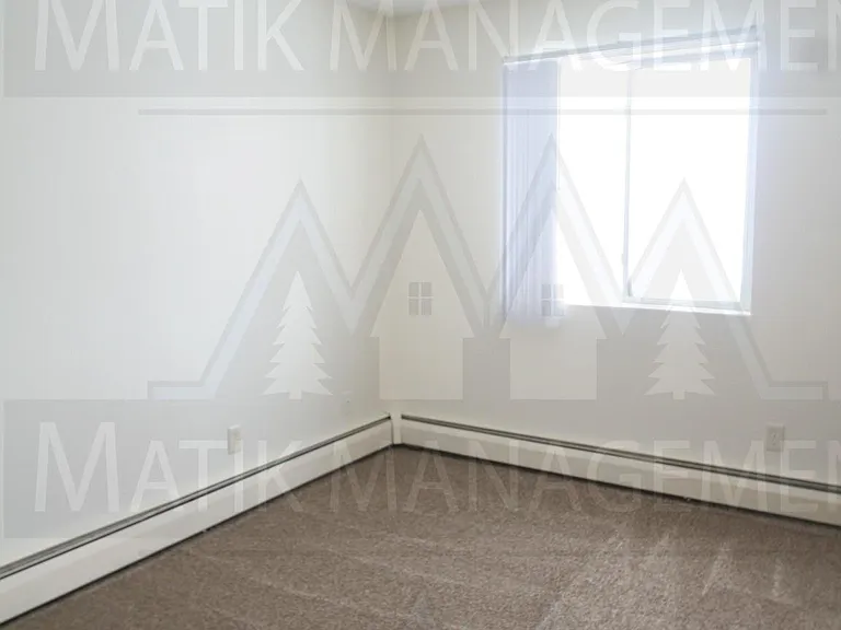 302 6th St SW #302 — Photo 6