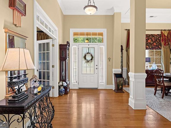 4th image of 235 Chandler Walk