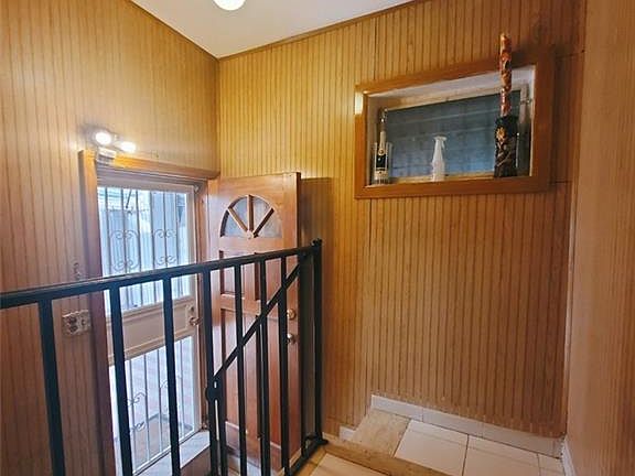 2nd image of 6912 20th Ave
