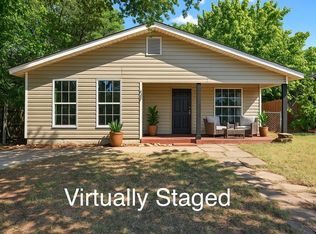 205 W Bond St, Denison, TX 75020