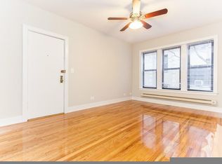 619 W Melrose St #621-E2, Chicago, IL 60657