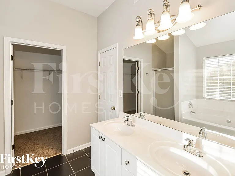 7660 Village Loop — Photo 9