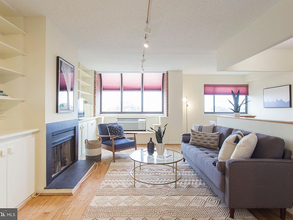 1st image of 200 Lombard St #735
