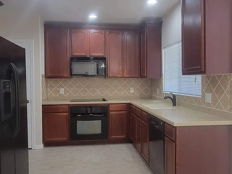 2945 Willowleaf Ln — Photo 13
