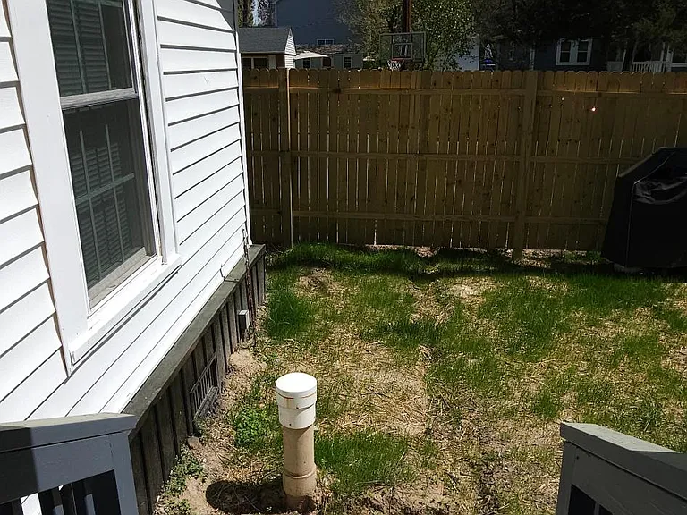 2810 Ashe St — Photo 21