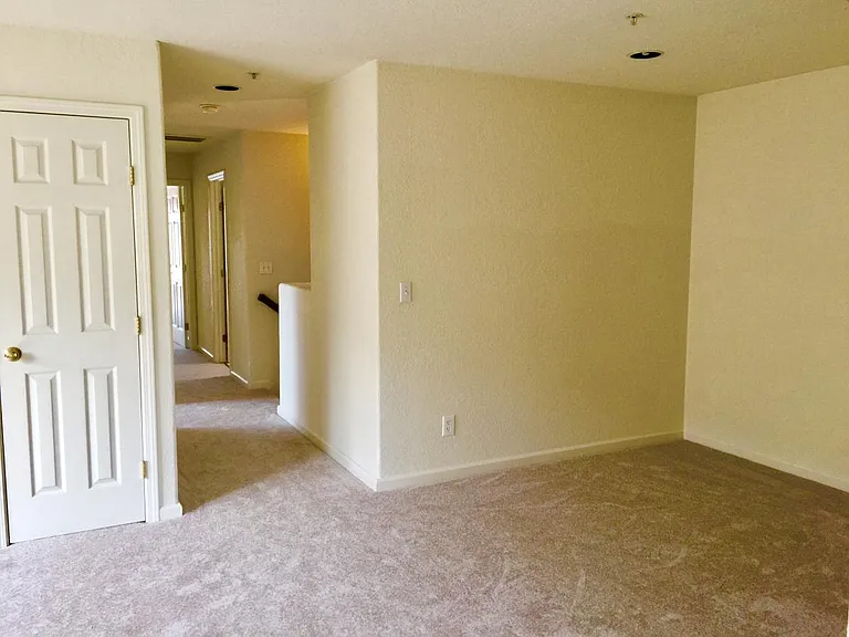 743 Adams St — Photo 29
