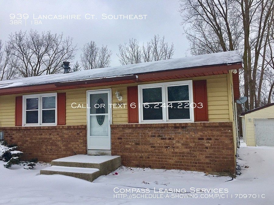 1st image of 939 Lancashire Ct SE