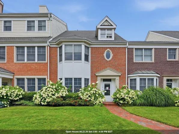 6 Intrepid Ct, Jersey City, NJ 07305
