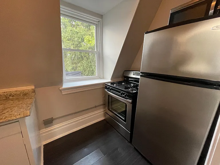 2522 Grove Ave #6 — Photo 5