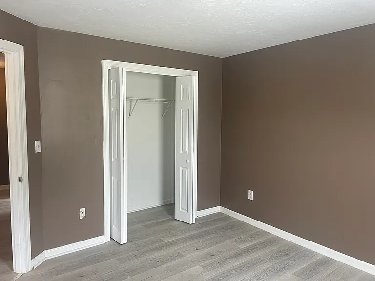 23-25 Fuller Ave #23 — Photo 3