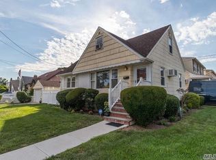 1757 Yale Rd, Merrick, NY 11566