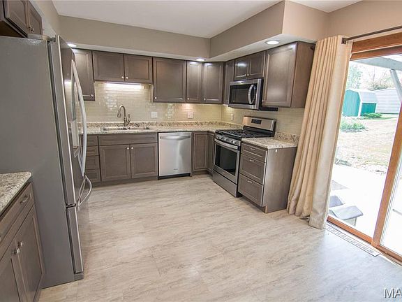 5th image of 1422 Thistle Dr