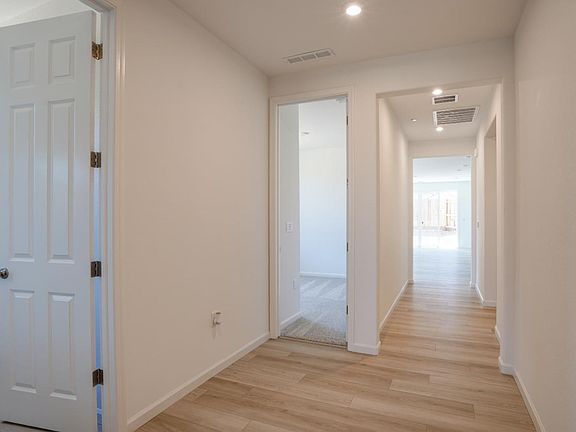 4th image of 4921 Rhubarb Court