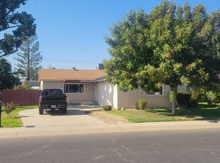 225 S Crumal St, Visalia, CA 93292