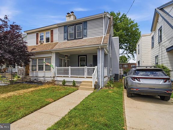 2nd image of 228 N Linden Ave