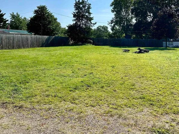 1108 Harts Ave, Camanche, IA 52730