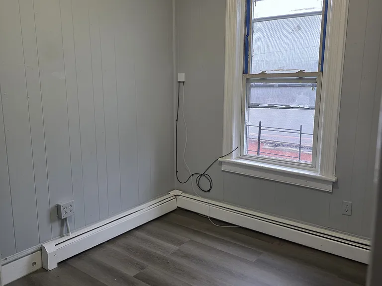 8 Garfield St #3 — Photo 11