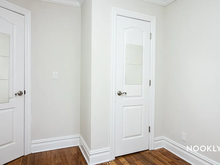 45 Albany Ave #2 — Photo 4