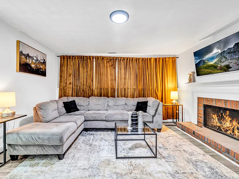 Secondary Living Room