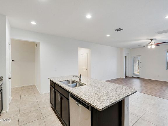 3rd image of 31033 W Mitchell Dr