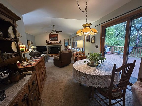 5th image of N3405 Oaklawn Ct