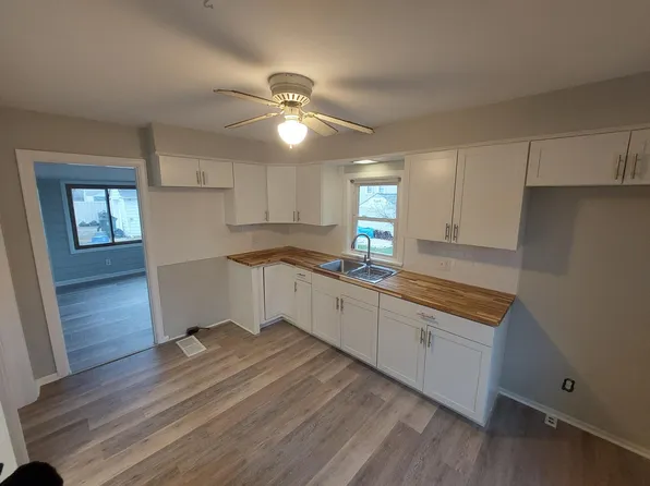 1203 25th St NE, Canton, OH 44714