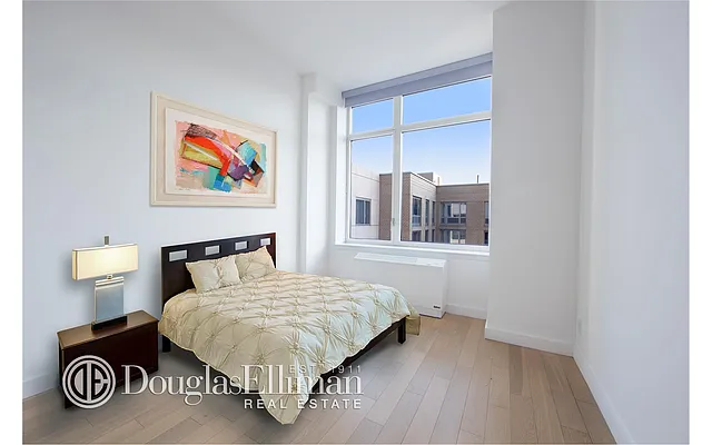 Rented by Douglas Elliman | media 27
